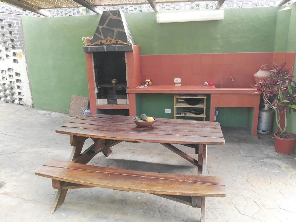 La Casita De Madera Guest House Tazacorte Country house